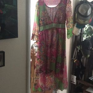 Beautiful spring dress. Never worn
